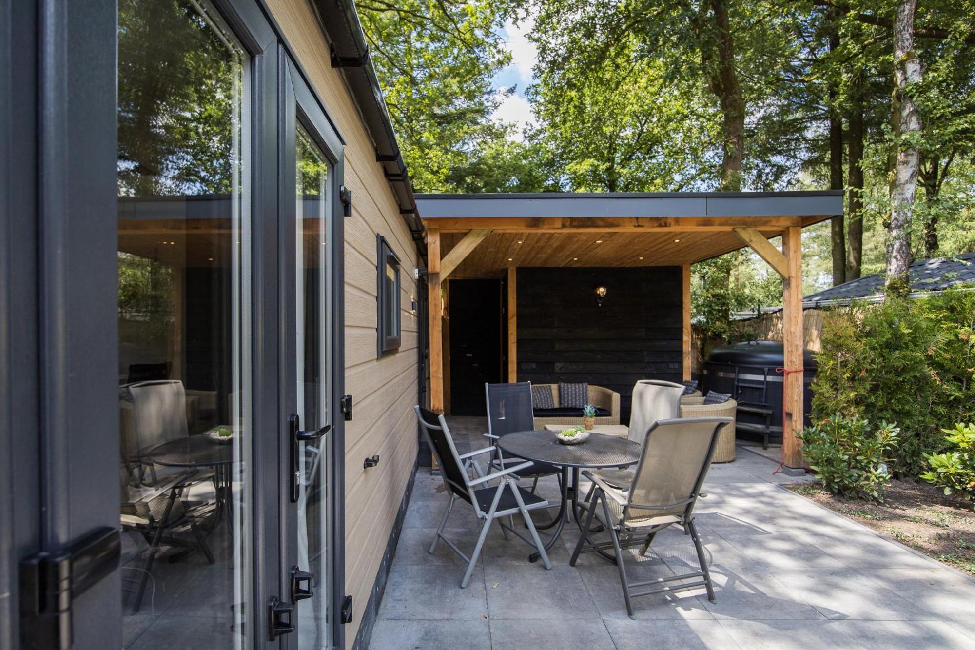 Veluwe Hoenderloo Luxury Chalet With Private Sauna And Hot Tub - Swimming Pool Tennis Court Supermarket Bowling Alley Theatre And Entertainment For Children Exterior foto
