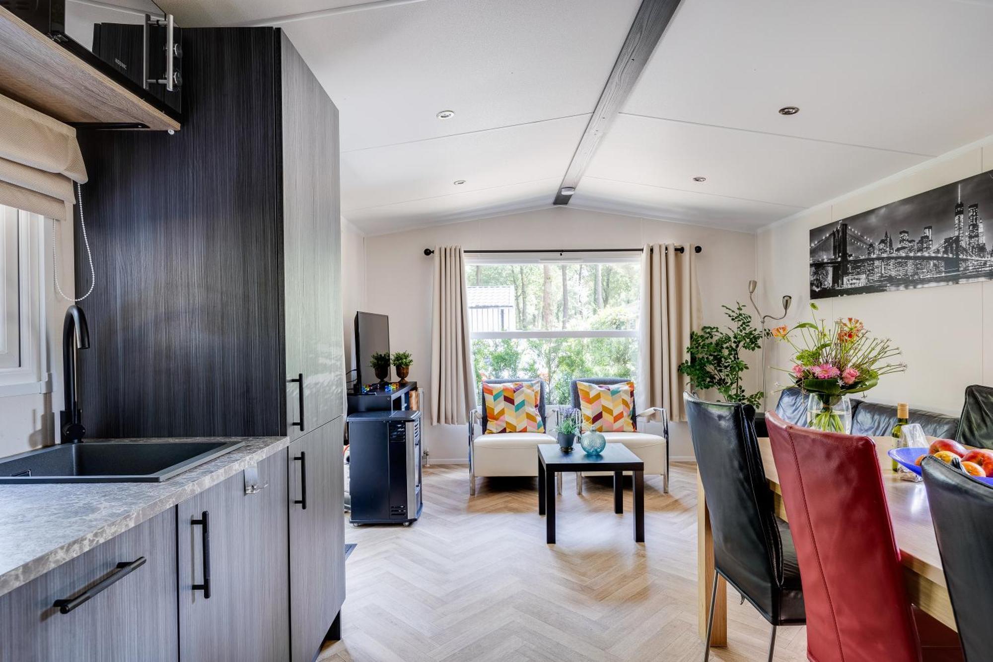 Veluwe Hoenderloo Luxury Chalet With Private Sauna And Hot Tub - Swimming Pool Tennis Court Supermarket Bowling Alley Theatre And Entertainment For Children Exterior foto